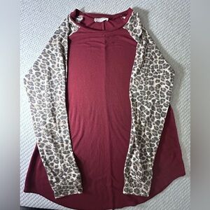 Zenana Burgundy Leopard Sleeve Tunic Top Size L